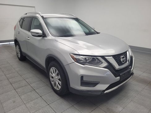 Used 2017 Nissan Rogue S w/ S Appearance Package AWD/4WD image 13