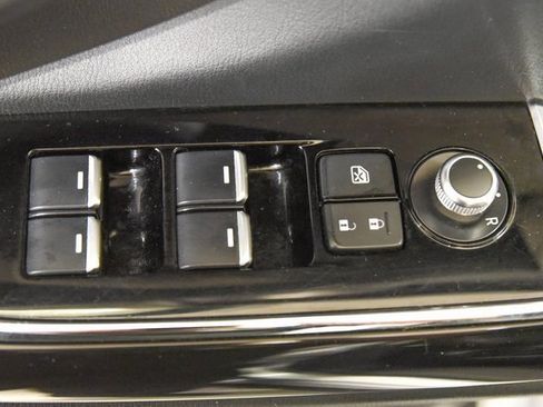 Used 2023 MAZDA CX-9 Touring image 15