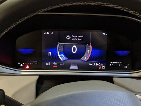 New 2025 Volkswagen Taos SE image 15