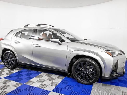 Used 2022 Lexus UX 200 F Sport image 3
