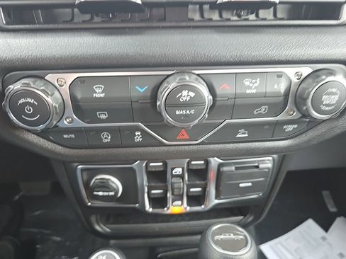 New 2026 Jeep Gladiator Sport image 29