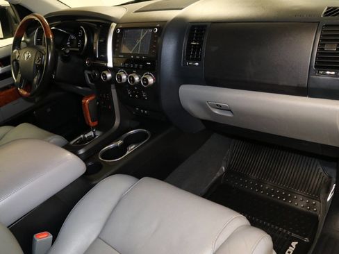Used 2020 Toyota Sequoia Platinum image 91