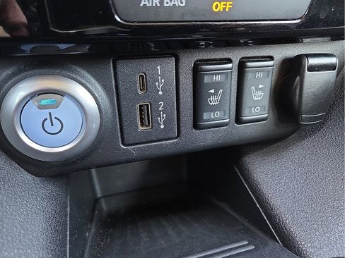 Used 2022 Nissan Leaf SV Plus image 21