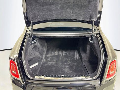 Used 2019 Rolls-Royce Phantom Sedan RWD image 33