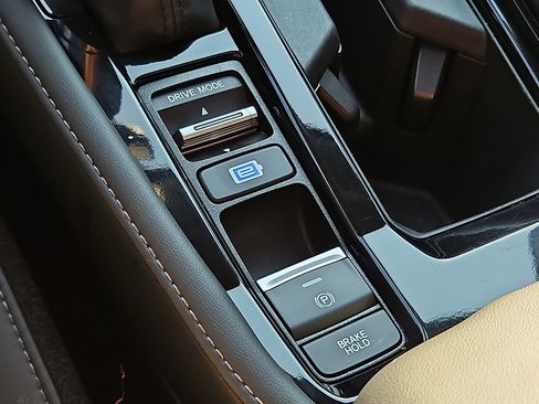 Used 2025 Honda Accord Touring image 25