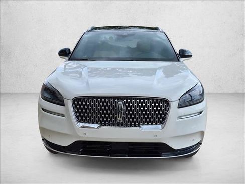 Used 2022 Lincoln Corsair Reserve w/ Equipment Group 201A FWD image 2