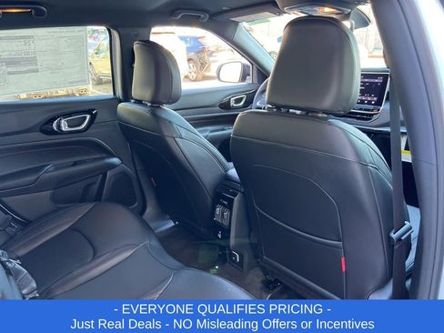 New 2026 Jeep Compass Trailhawk image 24