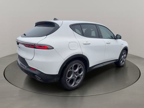 Used 2024 Alfa Romeo Tonale Veloce image 7