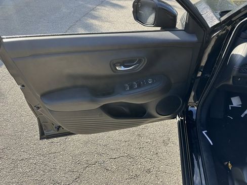 Used 2023 Honda HR-V Sport image 14