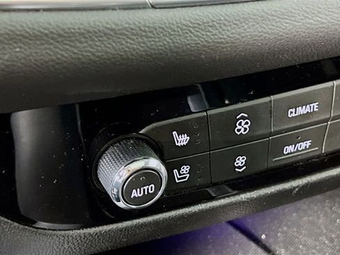 Certified 2021 Buick Enclave Premium w/ Sun and Sites Package image 19