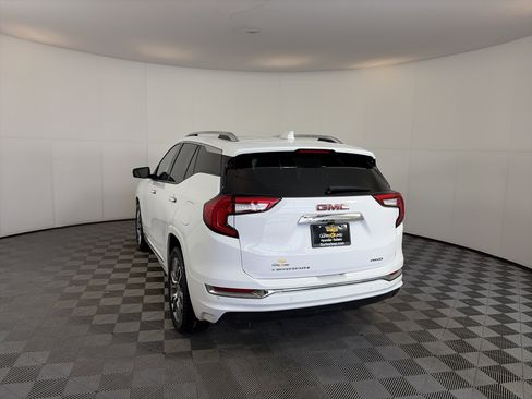 Used 2022 GMC Terrain Denali image 8