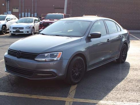 Used 2014 Volkswagen Jetta S FWD image 2