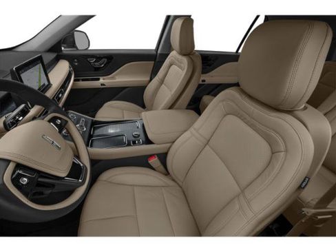 Used 2022 Lincoln Aviator Reserve w/ Elements Package Plus RWD image 9