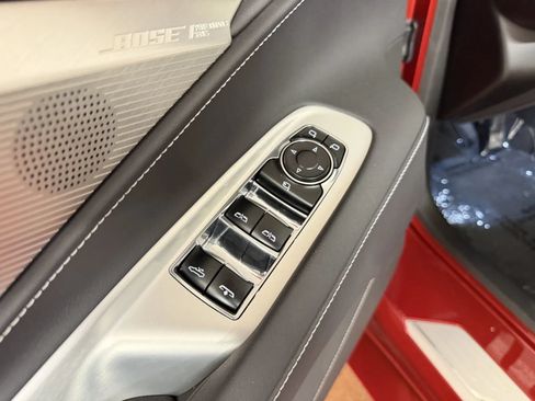 Used 2022 Chevrolet Corvette Stingray Preferred Conv w/ Z51 Performance Package RWD image 18
