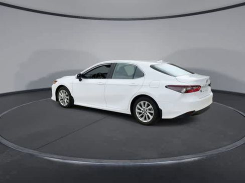Used 2023 Toyota Camry LE image 6
