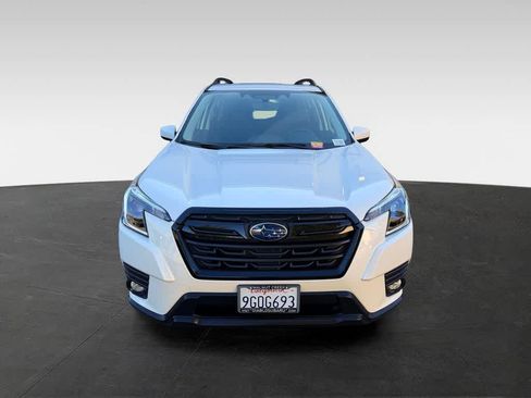 Certified 2023 Subaru Forester Premium AWD/4WD image 6