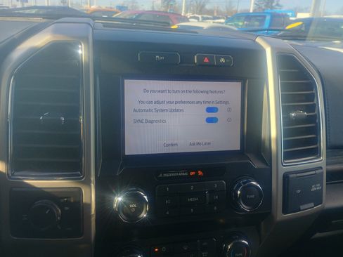 Used 2019 Ford F150 Lariat image 23