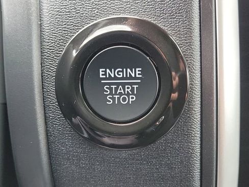 Certified 2025 Ford Expedition Active AWD/4WD image 12