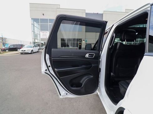 Used 2020 Jeep Grand Cherokee Altitude image 43
