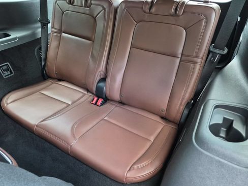 Used 2025 Lincoln Aviator Reserve w/ Equipment Group 201A AWD/4WD image 21