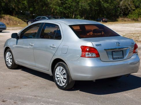Used 2010 Toyota Yaris Sedan FWD image 5