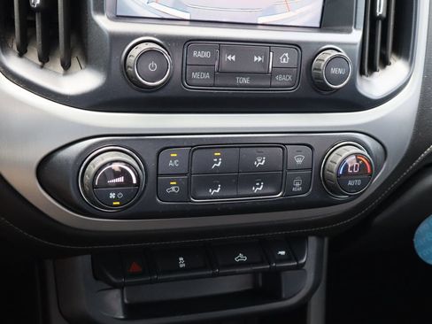 Certified 2016 GMC Canyon SLE w/ SLE Convenience Package RWD image 18