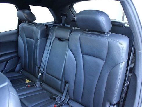 Used 2019 Audi Q7 2.0T Premium w/ Convenience Package image 17