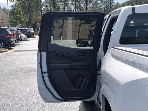 Used 2024 Chevrolet Colorado W/T image 29