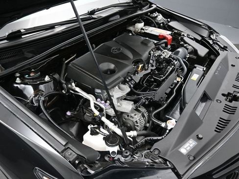 Used 2022 Toyota Camry XSE image 48