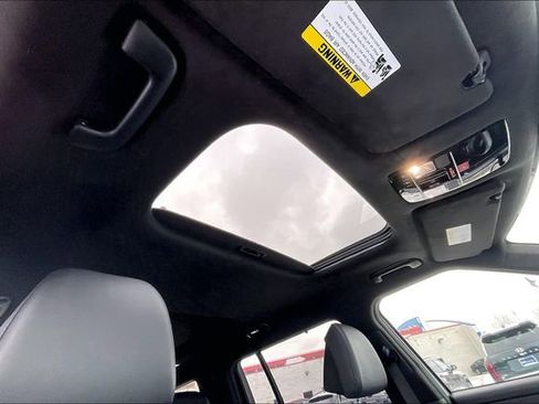 Used 2025 Hyundai Santa Fe Calligraphy image 22