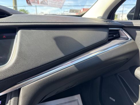 Used 2019 Cadillac XT5 Luxury image 19