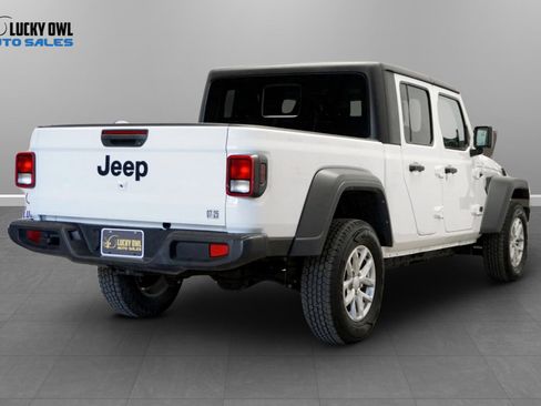 Used 2023 Jeep Gladiator Sport AWD/4WD image 5
