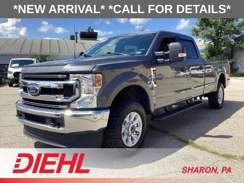 Certified 2022 Ford F250 XLT AWD/4WD image 3