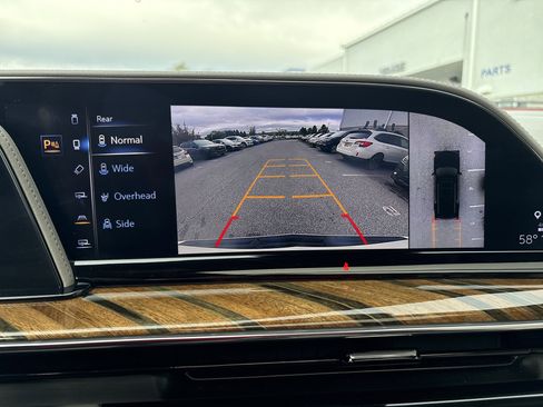 Used 2023 Cadillac Escalade Sport Platinum image 9