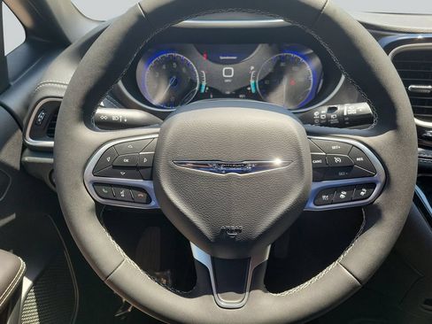New 2026 Chrysler Pacifica Select FWD image 11