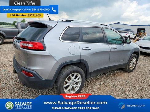 Used 2014 Jeep Cherokee Latitude w/ Cold Weather Group AWD/4WD image 4
