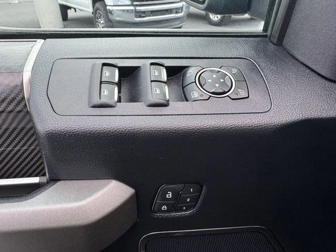 Used 2020 Ford F150 Raptor w/ Equipment Group 802A Luxury image 15