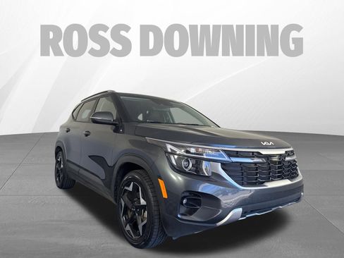 Used 2025 Kia Seltos S image 3