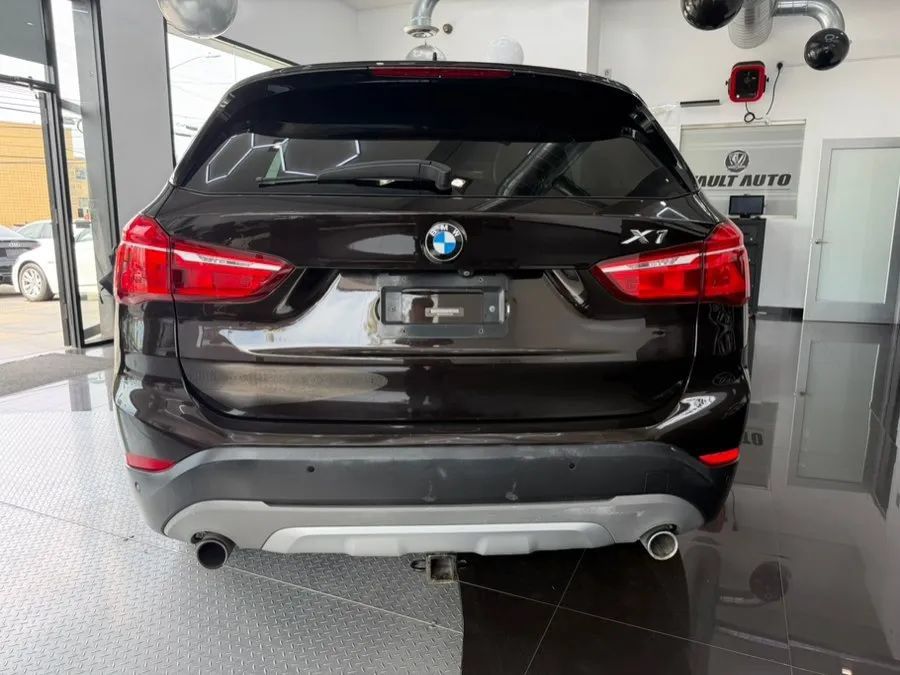 Used 2017 BMW X1 xDrive28i AWD/4WD image 9