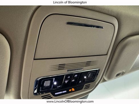 Certified 2022 Lincoln Aviator Reserve w/ Elements Package Plus AWD/4WD image 40