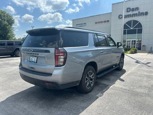 Used 2023 Chevrolet Suburban Z71 w/ Luxury Package AWD/4WD image 3