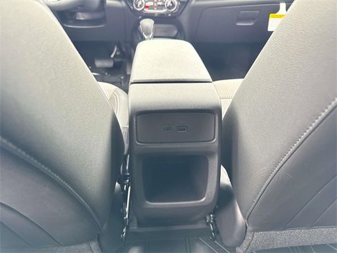 New 2025 Chevrolet Trax LT w/ Driver Confidence Package image 13