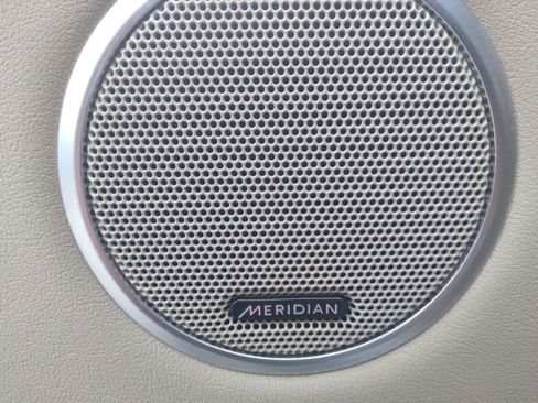 Used 2016 Land Rover Range Rover HSE image 15