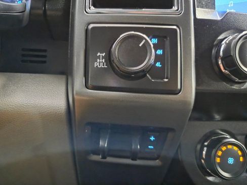 Used 2020 Ford F250 XLT w/ XLT Premium Package AWD/4WD image 49