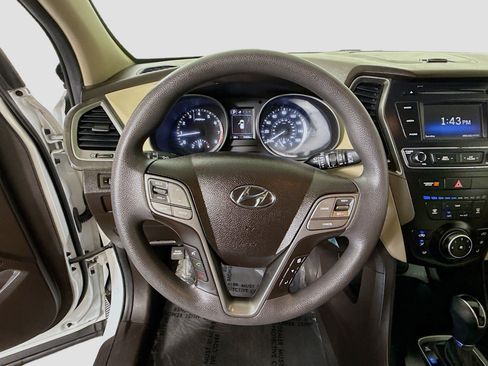 Used 2017 Hyundai Santa Fe Sport image 13