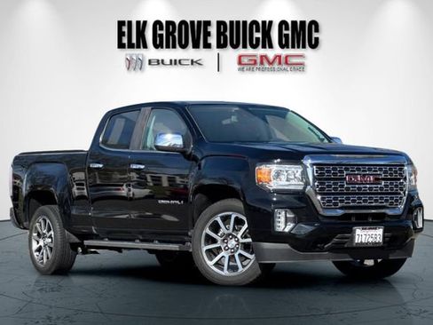 Used 2021 GMC Canyon Denali image 2