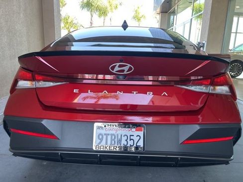 Certified 2025 Hyundai Elantra Sport FWD image 21