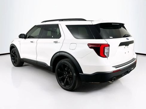 Used 2024 Ford Explorer ST-Line w/ Class IV Trailer Tow Package AWD/4WD image 4