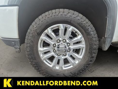 Used 2023 GMC Sierra 3500 Denali w/ Technology Package image 14