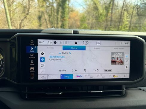 Used 2025 Jeep Gladiator Rubicon w/ Safety Group image 20